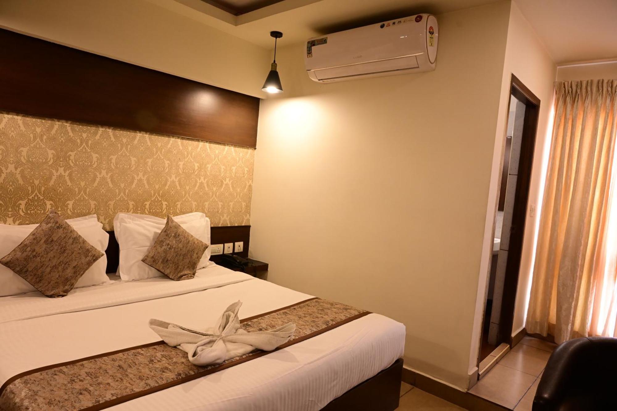 Canyon Sun Chennai Luaran gambar